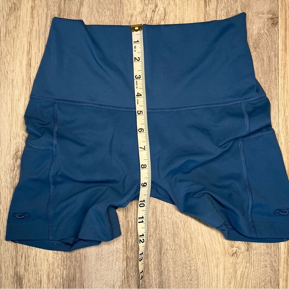 Gymshark Women's Blue High-Waisted Shorts Size Small - Picture 6 of 10